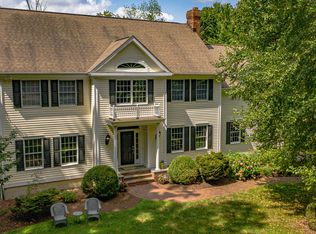135 New Rd, Ridgefield, CT 06877