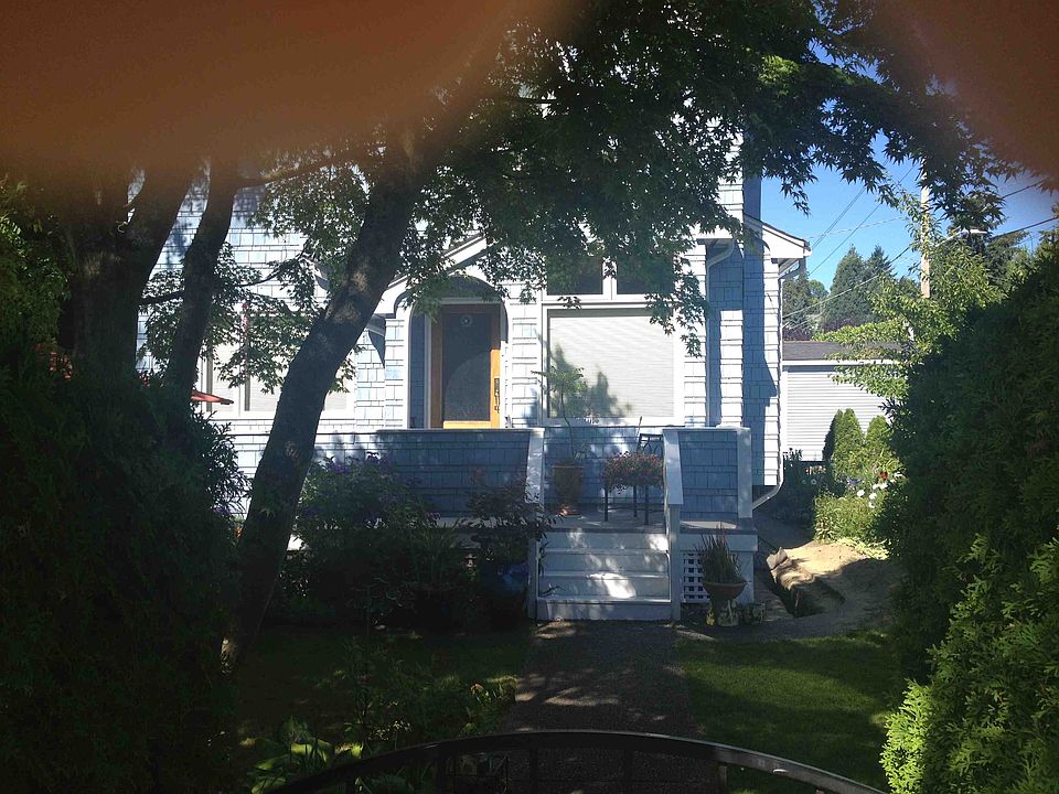 2nd image of 6859 Ravenna Ave NE