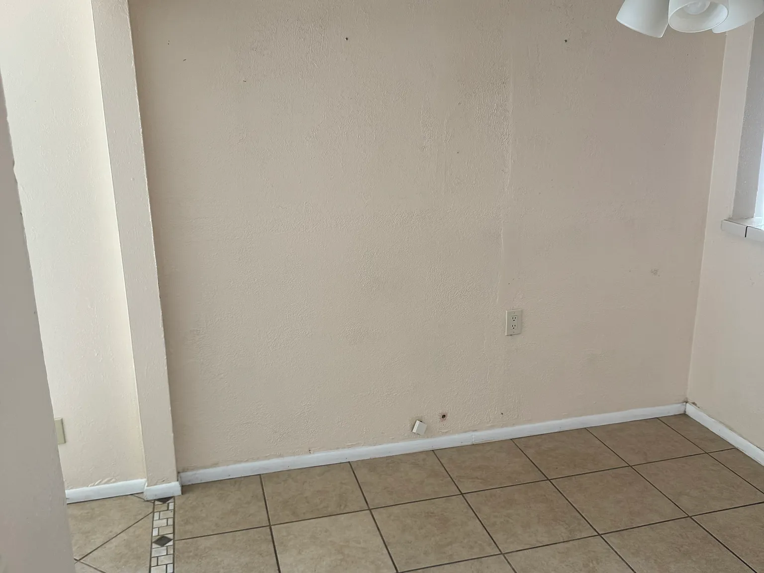 4 bed, 1443 sqft, $2,000 — Photo 4