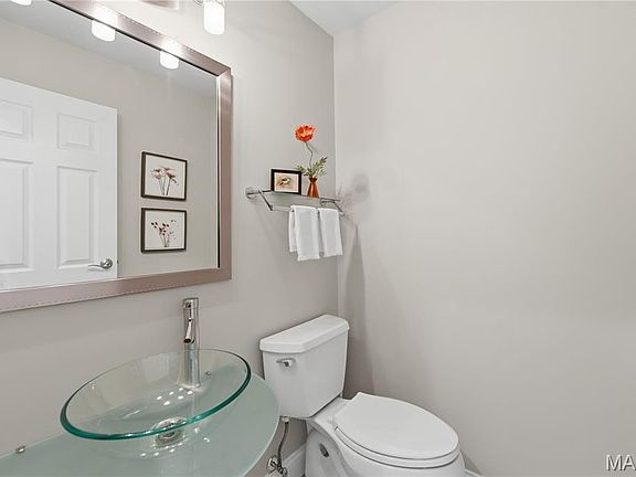 4th image of 12142 Royal Valley Dr