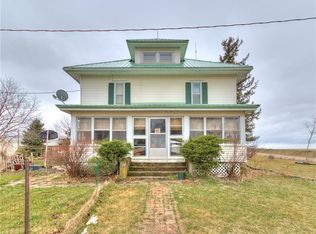 1056 270th St, State Center, IA 50247