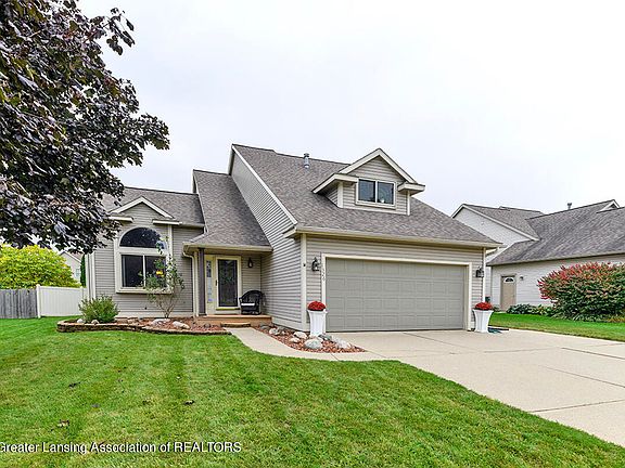 2nd image of 1326 Daylily Dr