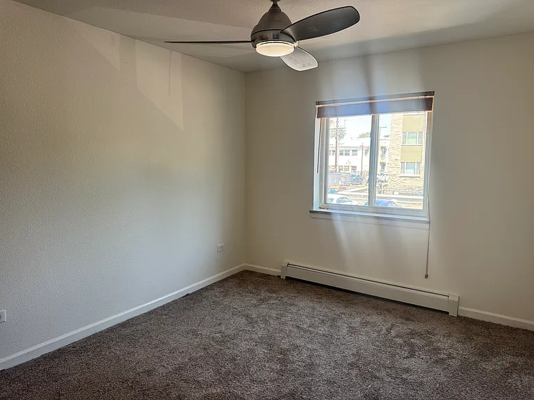 1231 N Downing St #203 — Photo 11