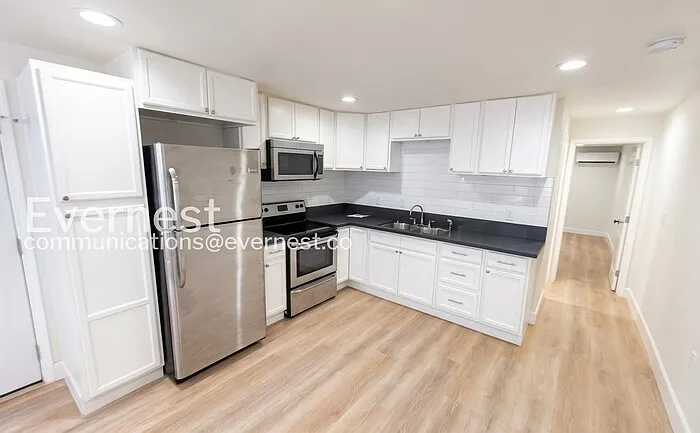1 bed, 1.0 bath, 500 sqft, $1,895 — Photo 3
