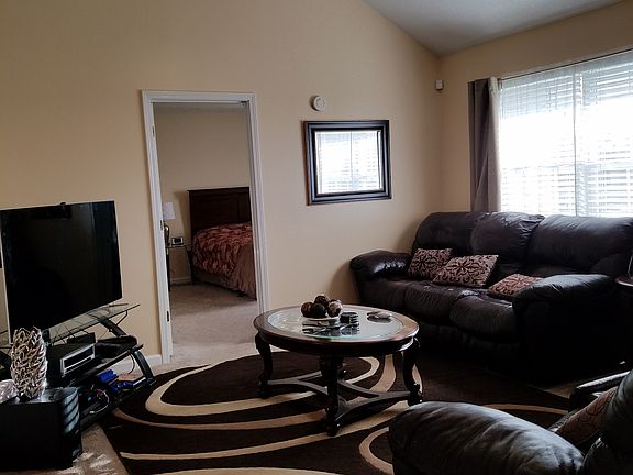 4th image of 1222 Bolton Dr