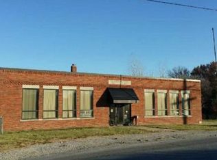 103 S Peck Rd, Independence, MO 64056
