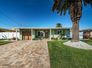 16133 4th St E, Redington Beach, FL 33708
