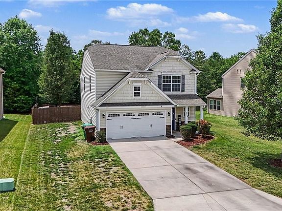 3rd image of 6739 Maize Dr