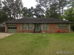 1004 Albemarle Ct, New Bern, NC 28562