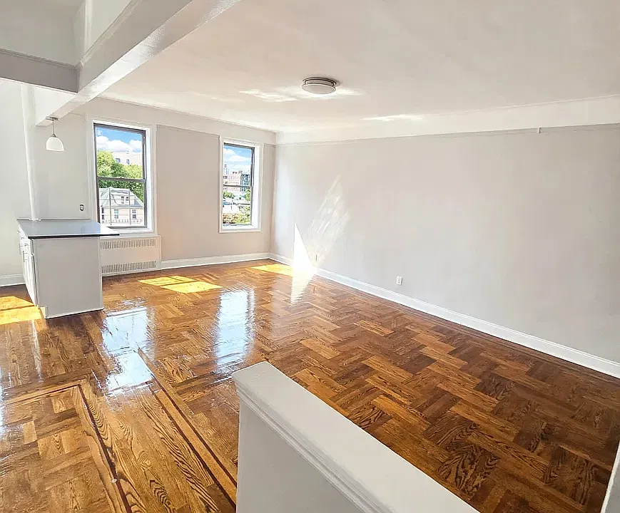 679 Ocean Pkwy #4H