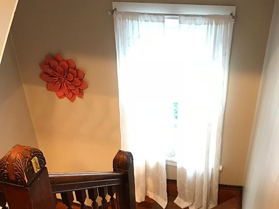 2nd image of 1108 Kirkwood Blvd