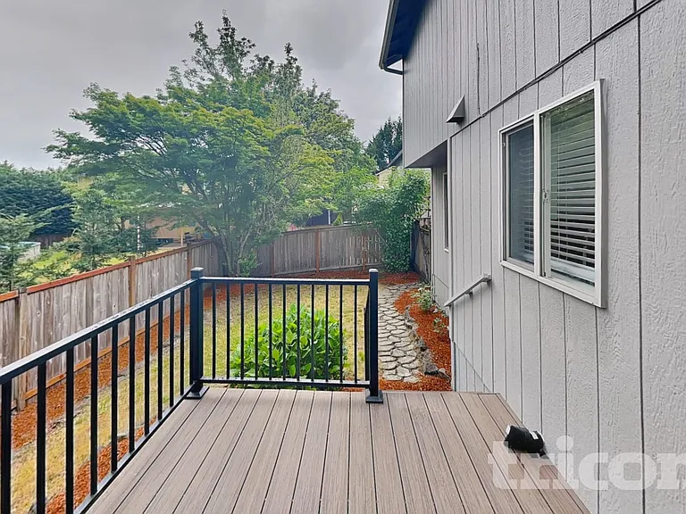 3402 NE 165th Ave — Photo 17