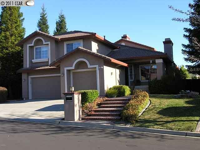 1st image of 815 Buckingham Pl