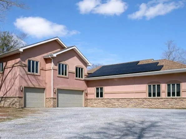 126 Aetna Dr, Corbin City, NJ 08270