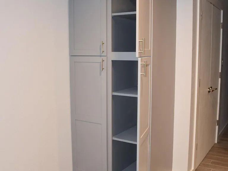 a look inside kitchen pantry