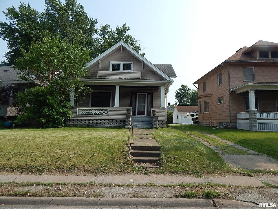 1st image of 1115 W Locust St