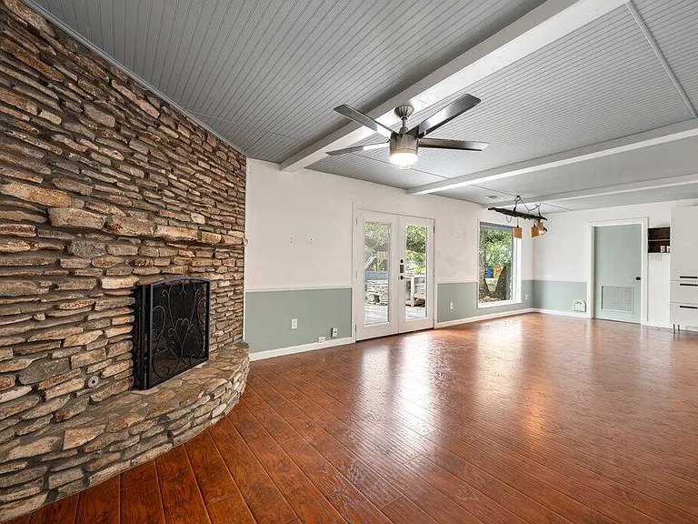 1003 Minda Dr — Photo 18