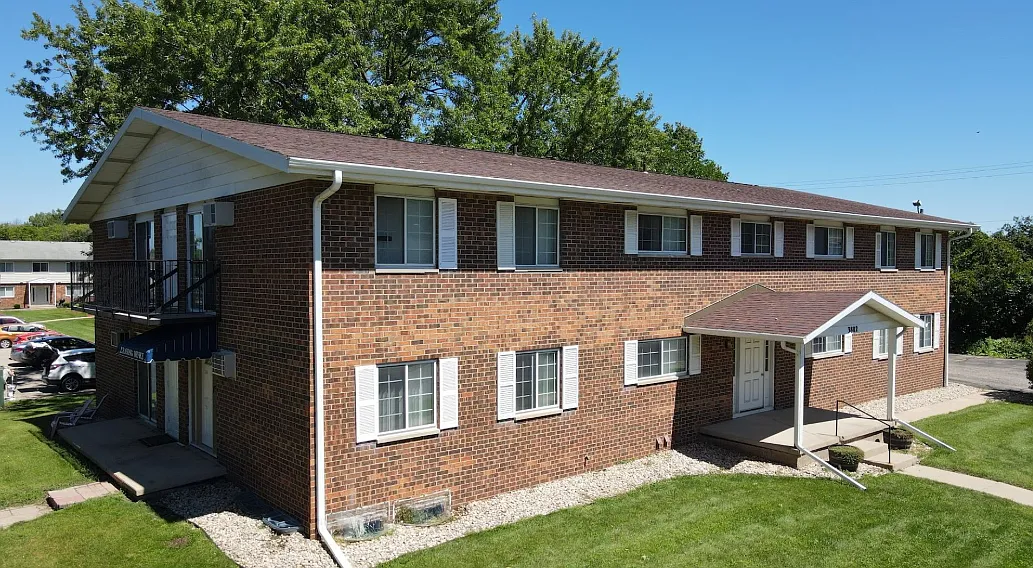 Freedom Park Apartments — Photo 1