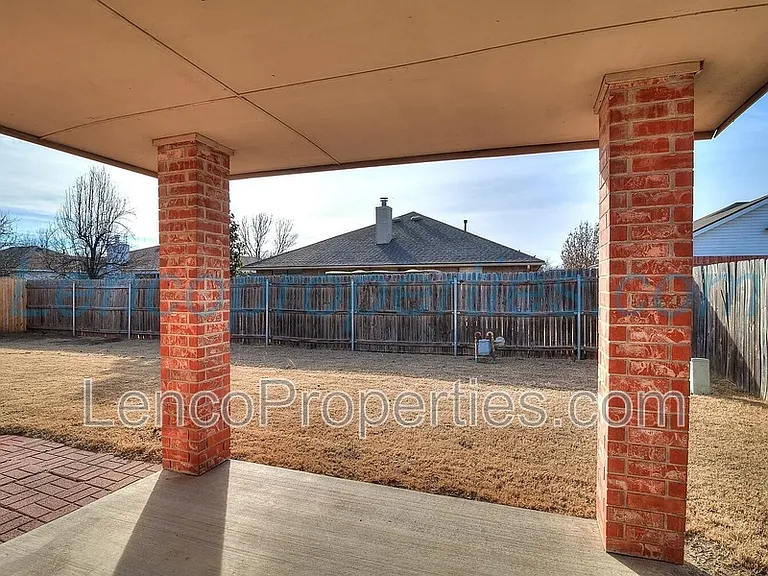 1716 Briarcreek — Photo 10