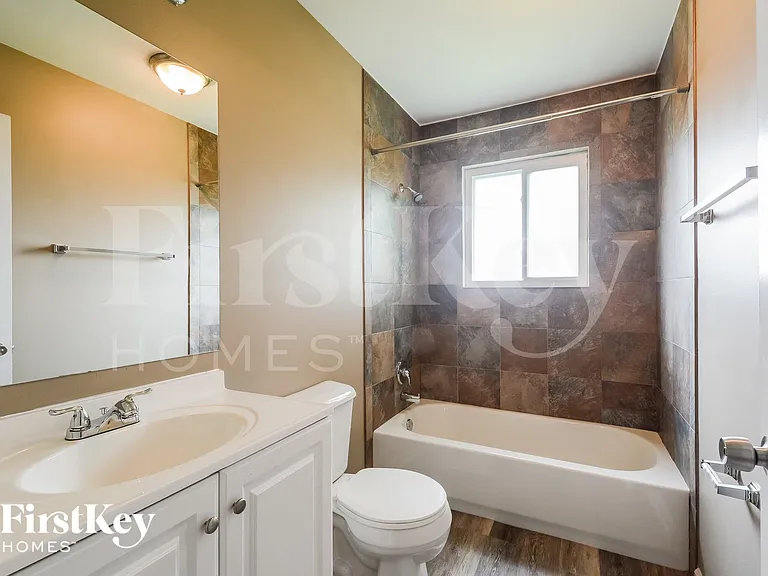 13825 Invicta Dr — Photo 14