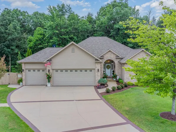 304 Broadhead Dr, Midland, MI 48642