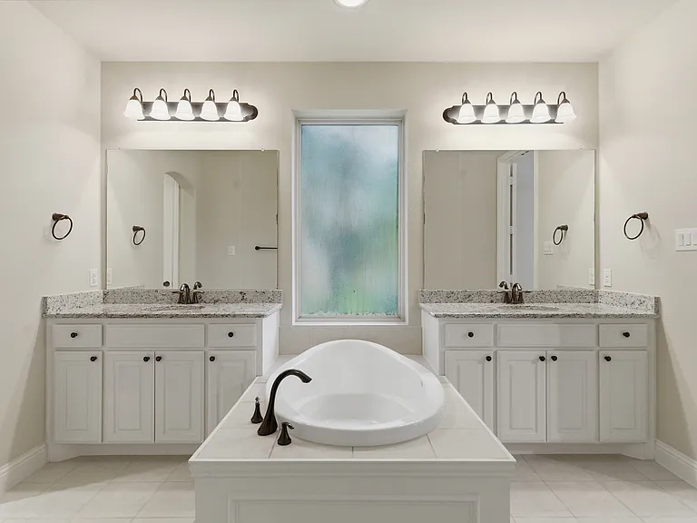 6205 Prairie Hill Ln — Photo 22