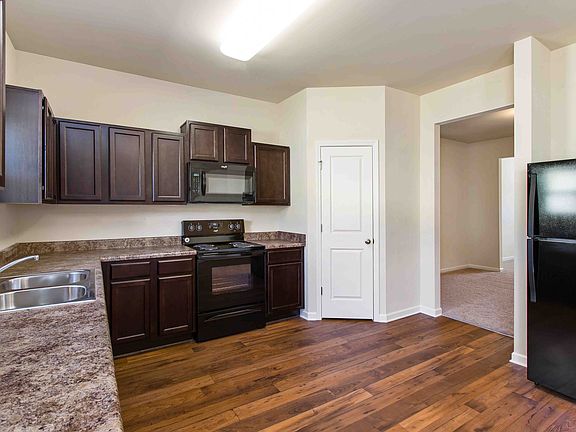 All Kitchen Appliances Included