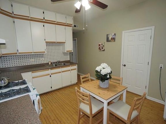 5th image of 2239 N Western Ave #3R