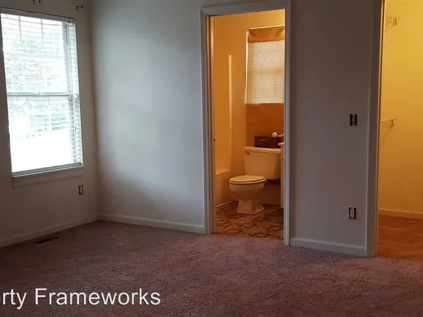 2010 Camp Creek Cir, Elgin, SC 29045