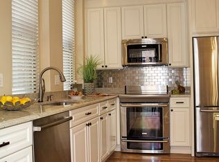 10 Charlesgate E APT 103, Boston, MA 02215