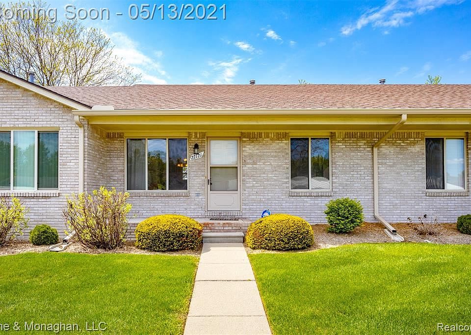 1st image of 22121 Glenwood St #6
