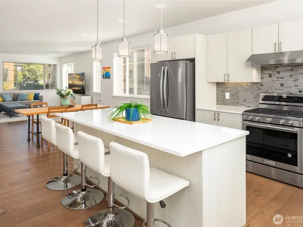 15790 NE 14th Alley, Bellevue, WA 98008
