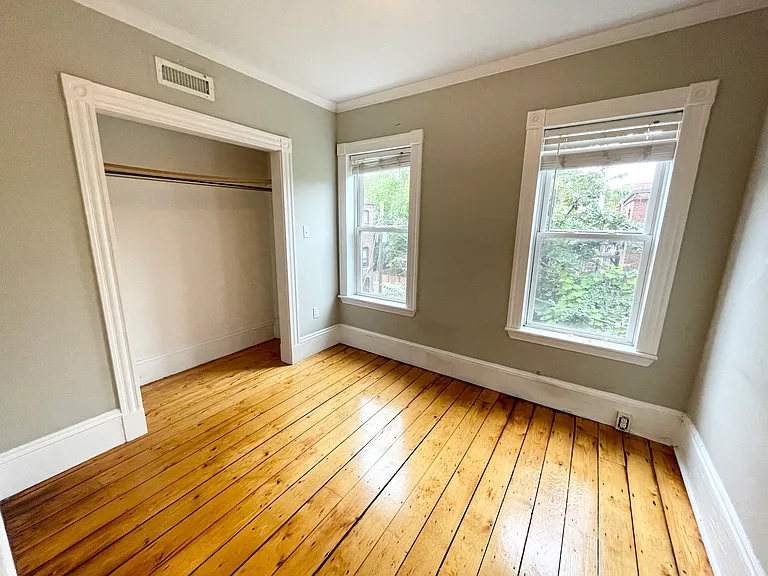 51 Greenwich St — Photo 16