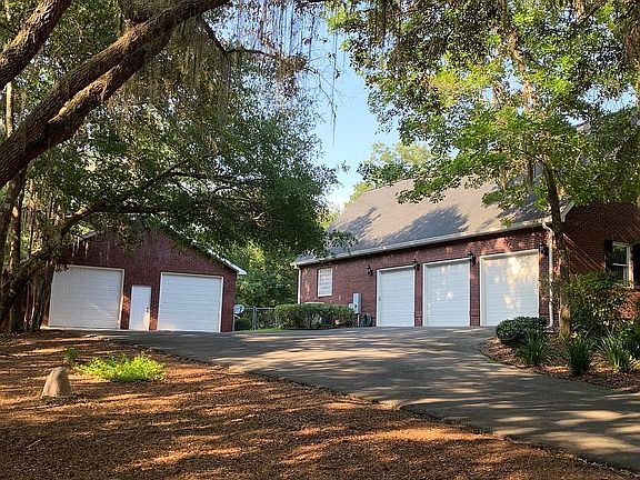 2nd image of 6469 Riverwoods Dr