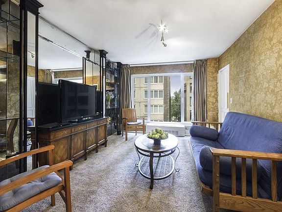 3rd image of 200 Central Park S APT 7R