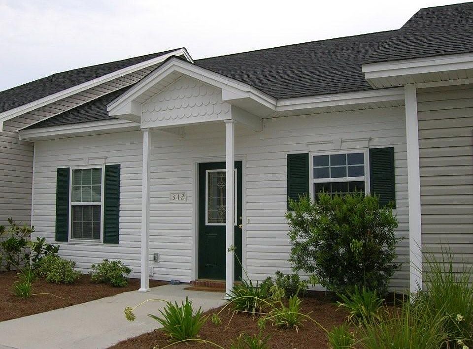 1st image of 312 Moss Creek Ln