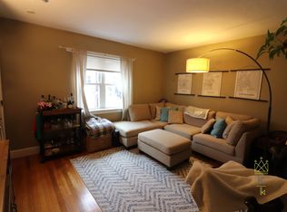 30 Beechcroft St APT 1, Boston, MA 02135