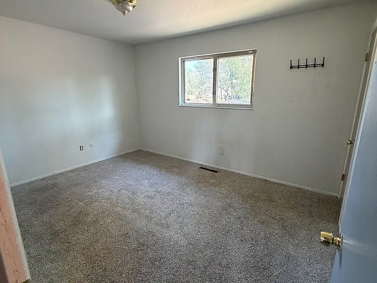 3335 Calaveras Way — Photo 6