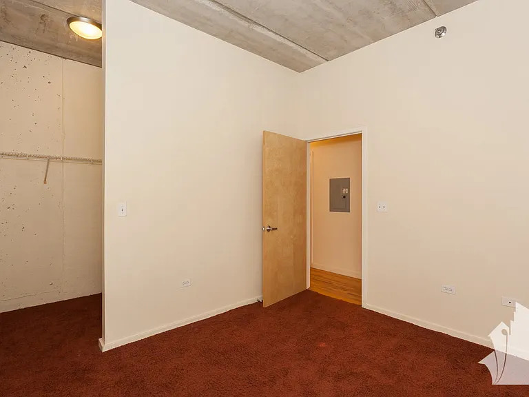 630 S Franklin St #513 — Photo 8