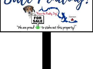 357 3rd St NW, Garrison, ND 58540