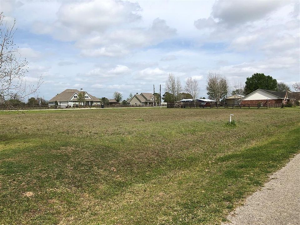 1st image of 32184 Sandwedge Dr