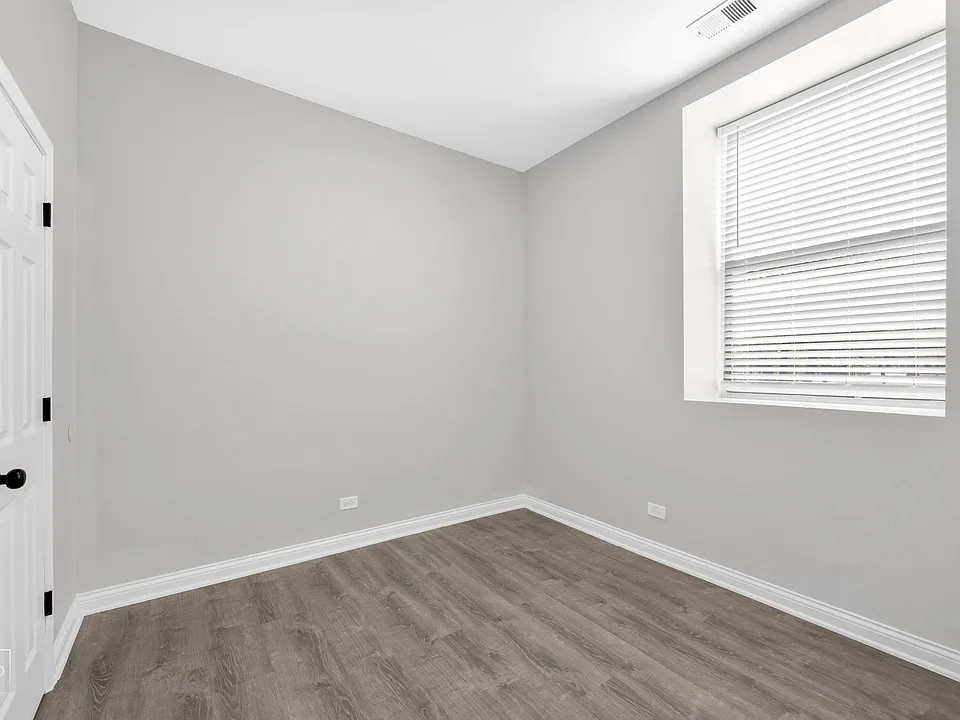 801 E Drexel Square