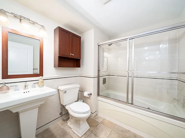 264 5th St #3D — Photo 9