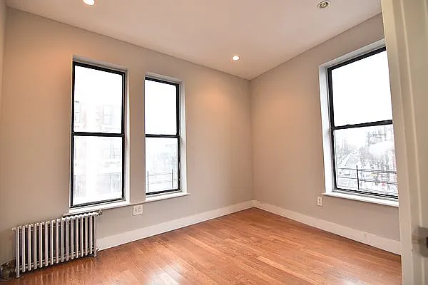 Rented by Bruma Realty LLC | media 6