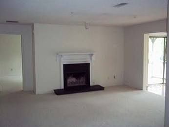 2nd image of 2609 Vineyard Way SE