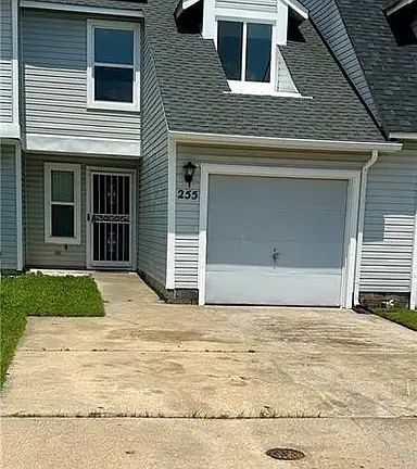 2nd image of 255 Mannings Ln