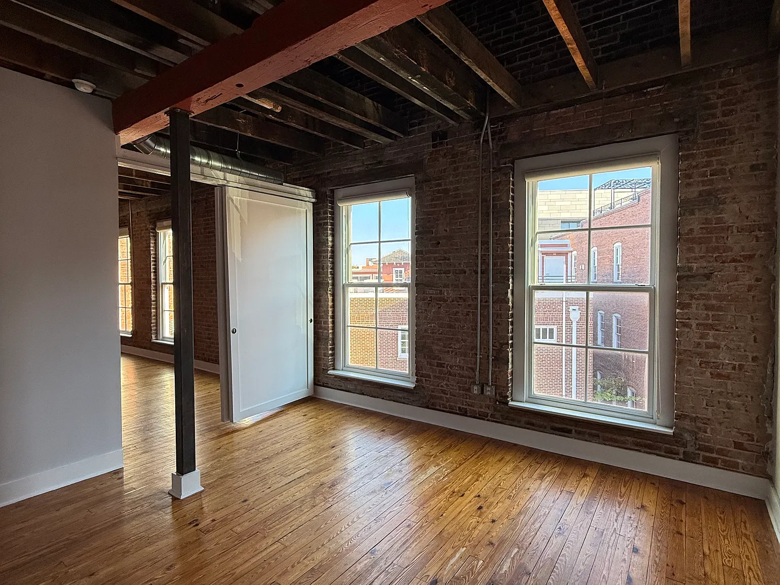 2 bed, 1680 sqft, $2,600 — Photo 4