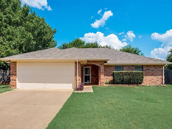 2nd image of 2701 Forestview Dr