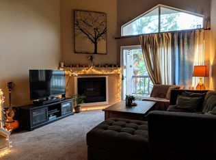 5510 Owensmouth Ave APT 304, Woodland Hills, CA 91367