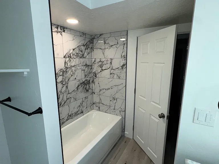 8324 W Westchester Ave — Photo 12